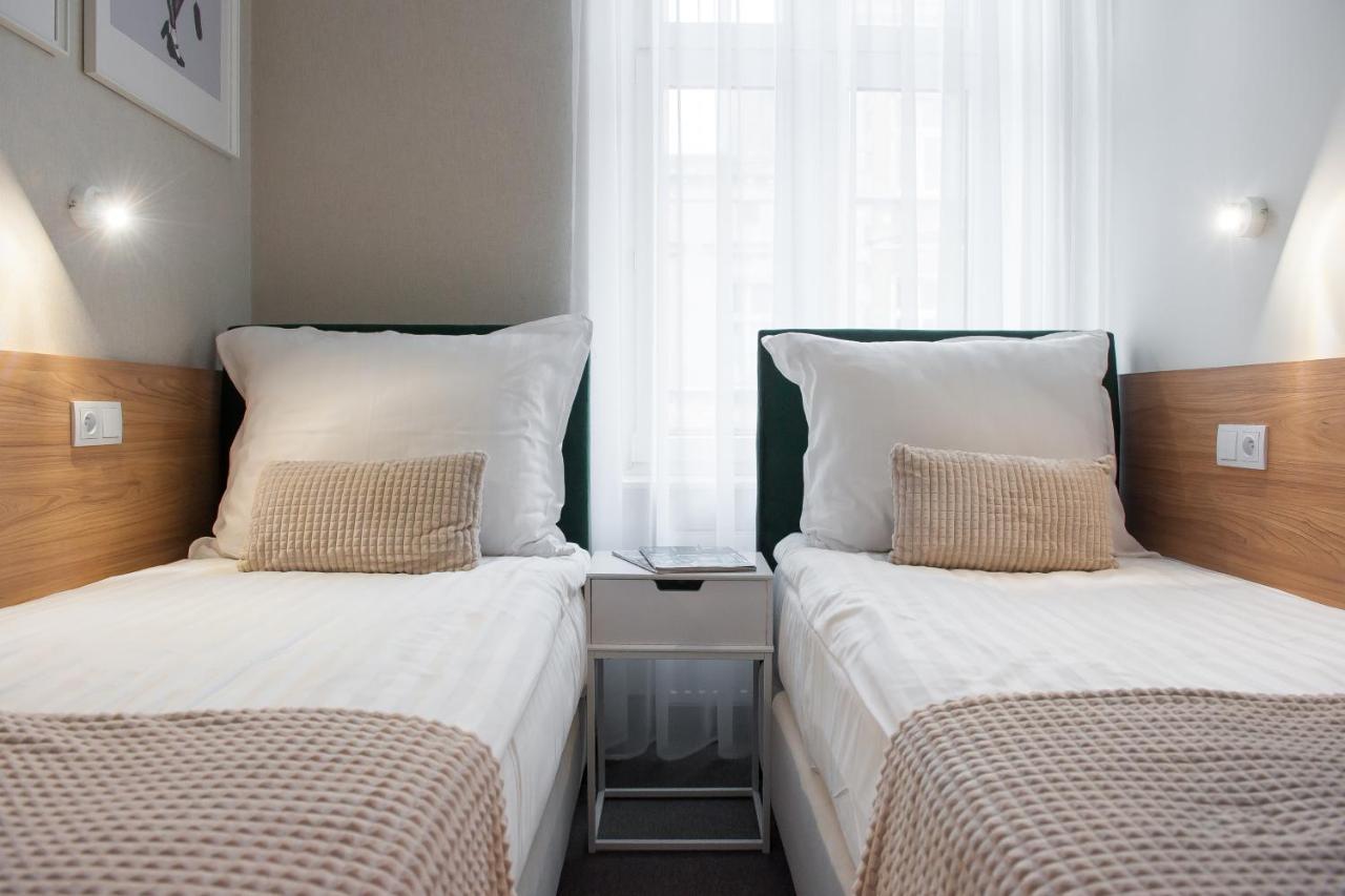 Hotel Awo เนียซนอ ภายนอก รูปภาพ