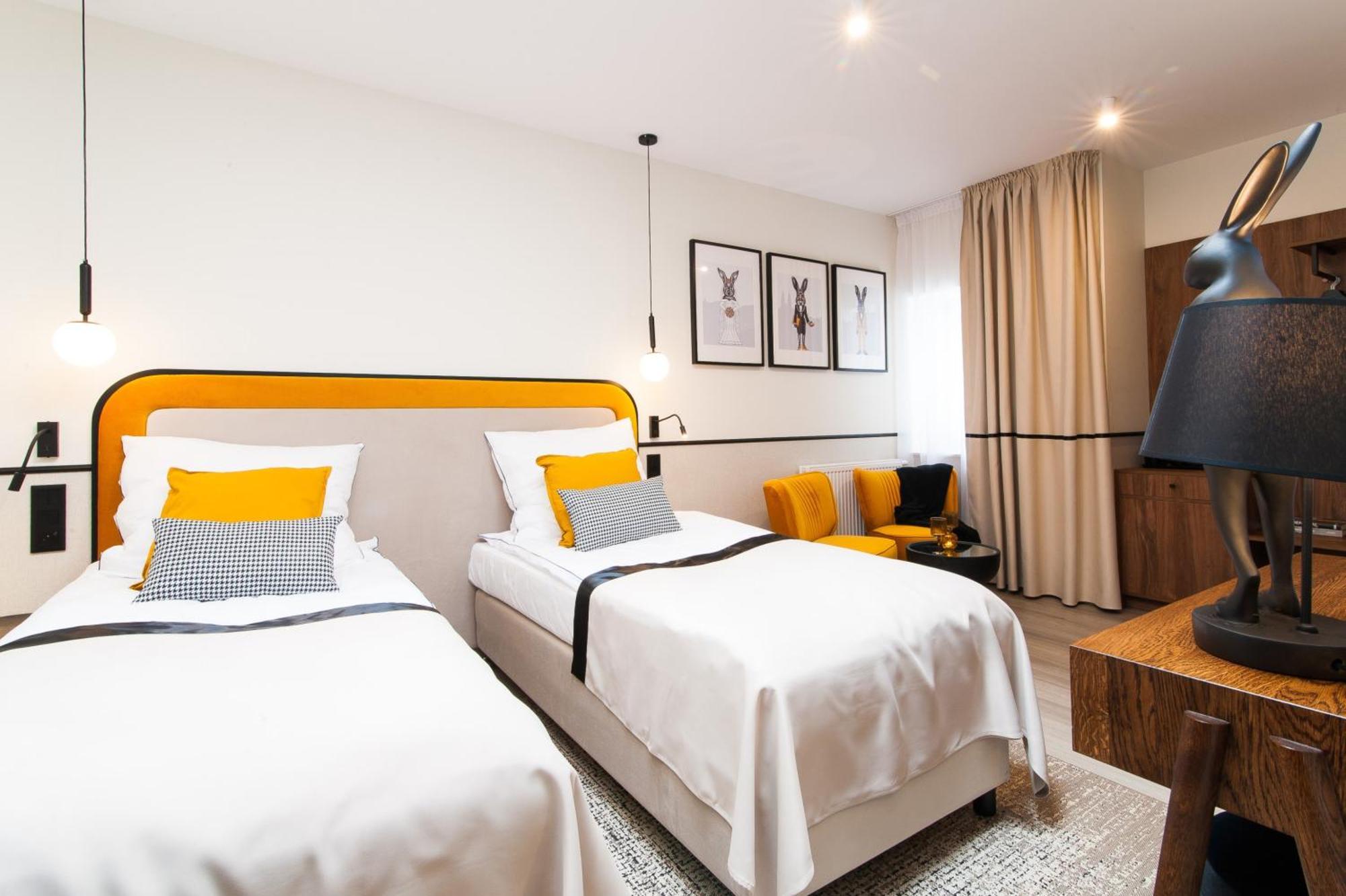 Hotel Awo เนียซนอ ภายนอก รูปภาพ