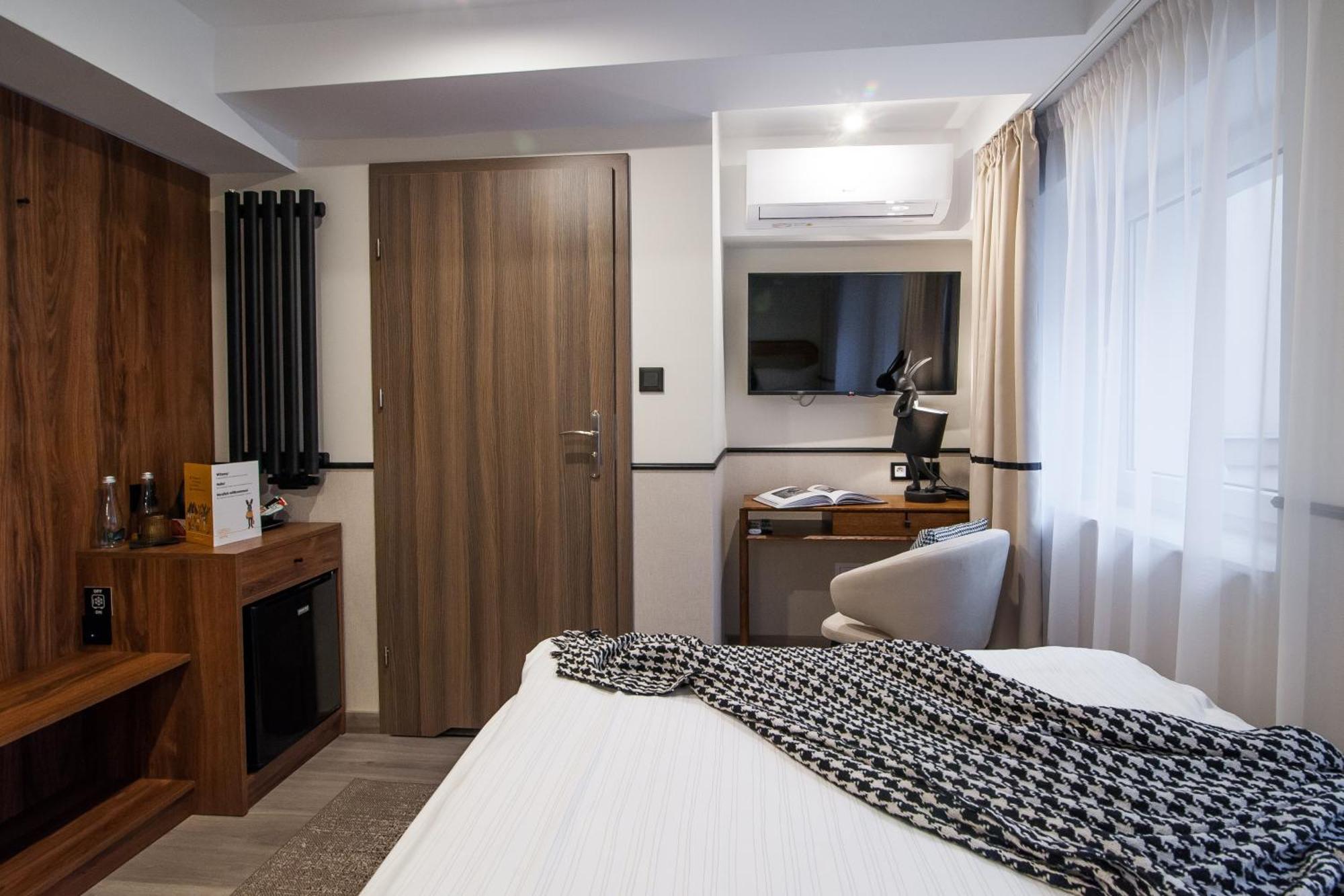 Hotel Awo เนียซนอ ภายนอก รูปภาพ